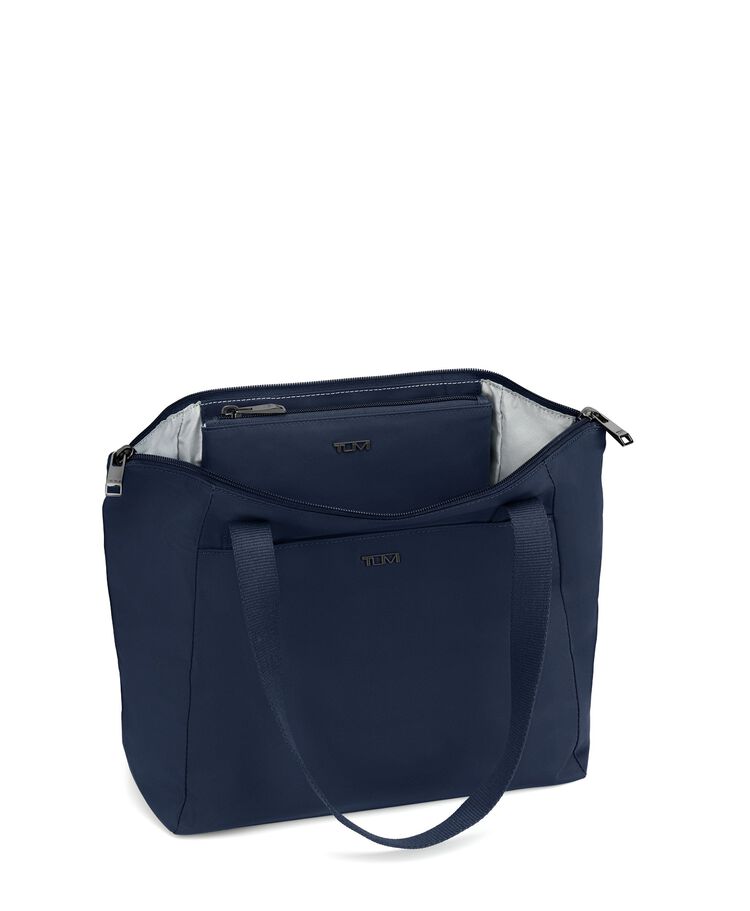 VOYAGEUR กระเป๋าโท้ท ขนาดเล็ก รุ่น Just In Case&reg;  hi-res | TUMI