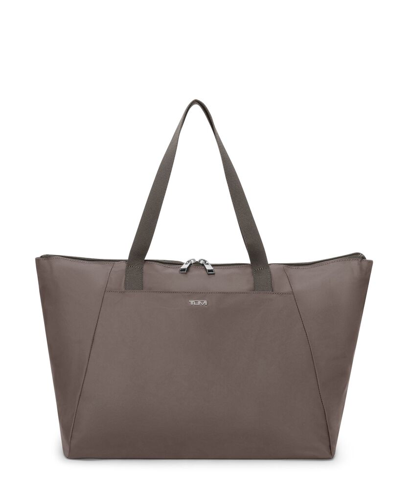 กระเป๋าโท้ท ขนาดกลาง Just In Case Medium Tote  hi-res | TUMI