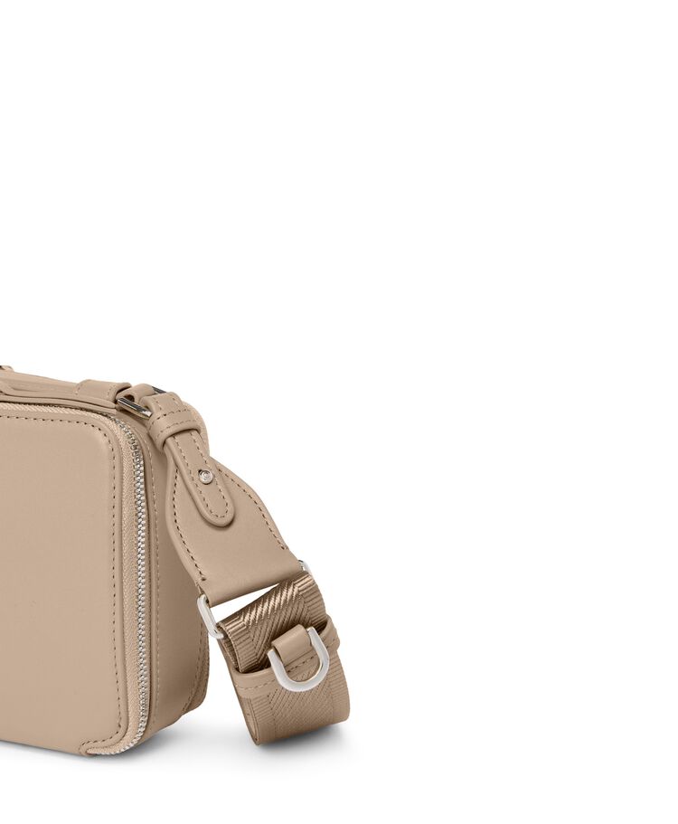 VOYAGEUR กระเป๋าครอสบอดี้ Myla Crossbody  hi-res | TUMI