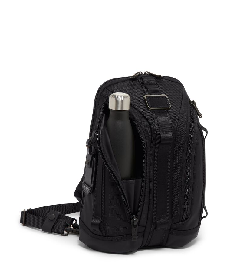 ALPHA BRAVO กระเป๋าคาดอก Knight Sling  hi-res | TUMI