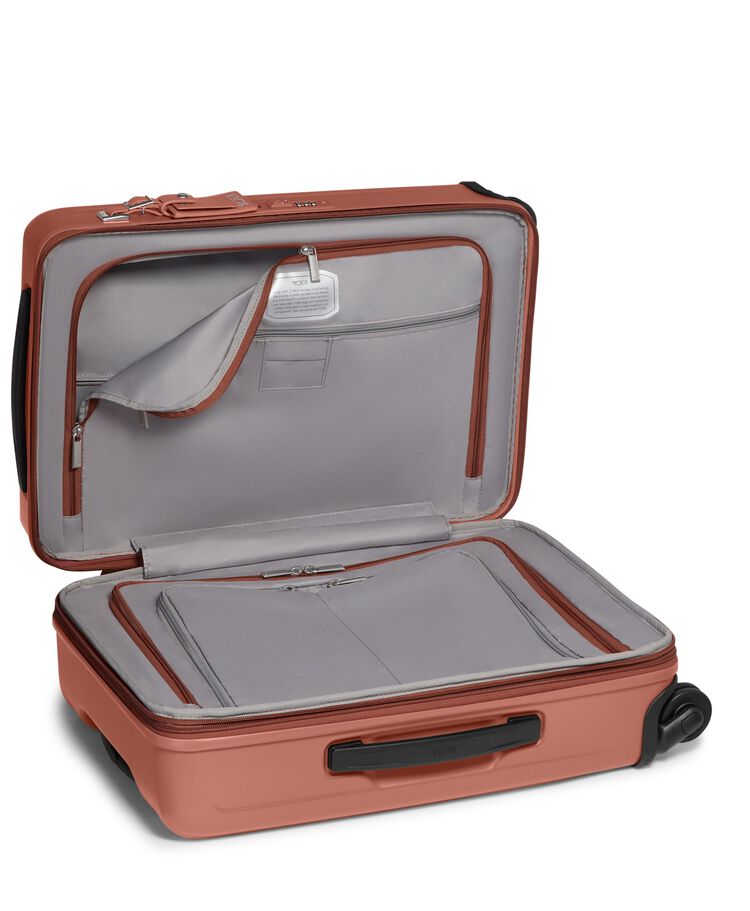 TUMI VENTRA กระเป๋าเดินทางแบบถือขึ้นเครื่องสามารถขยายพื้นที่ได้  hi-res | TUMI