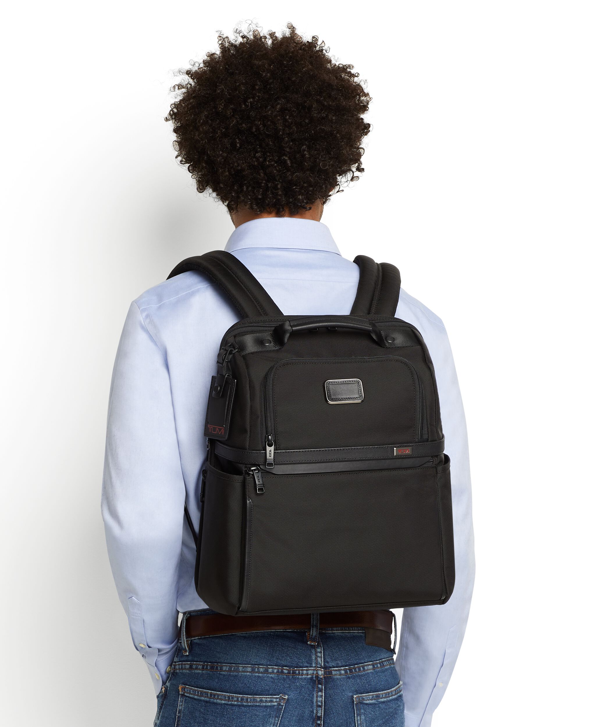 Tumi sales brief pack