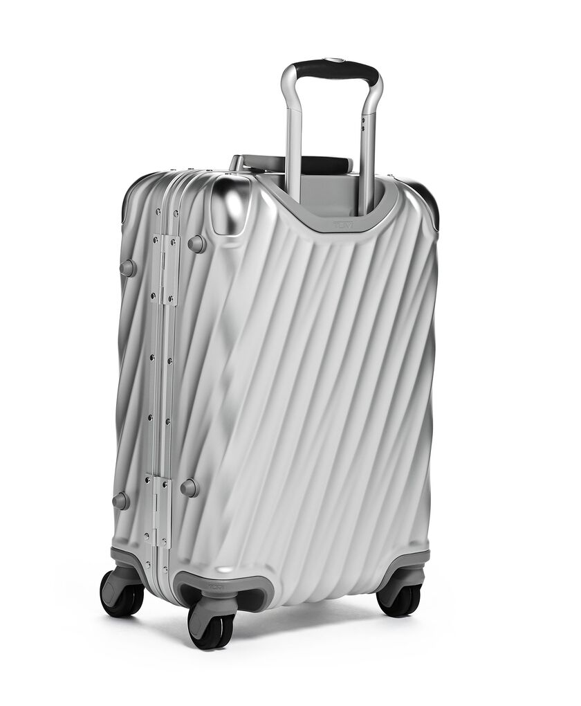 19 DEGREE ALUMINUM กระเป๋าเดินทางขึ้นเครื่อง International Carry-On  hi-res | TUMI