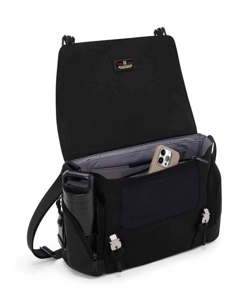 ALPHA BRAVO Roadstead Messenger  hi-res | TUMI