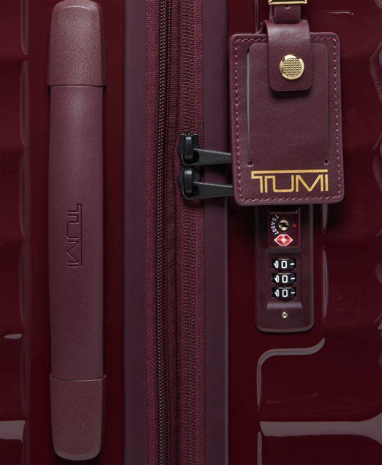 กระเป๋าเดินทางขึ้นเครื่อง International Expandable 4 Wheeled Carry-On  hi-res | TUMI