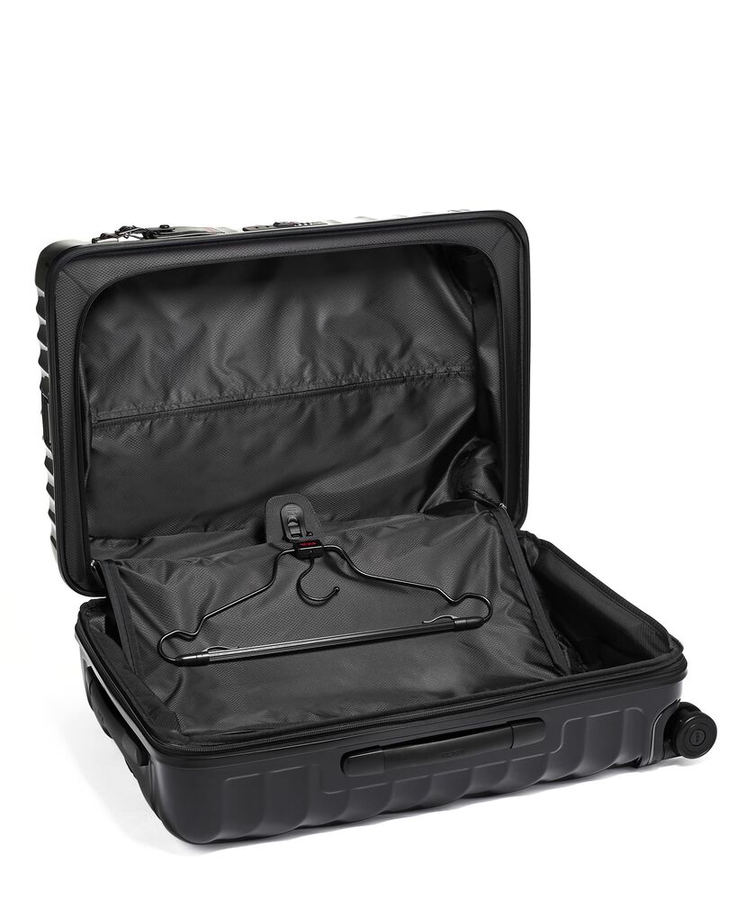 19 DEGREE กระเป๋าเดินทางขยายได้ Short Trip Expandable 4 Wheeled Packing Case  hi-res | TUMI