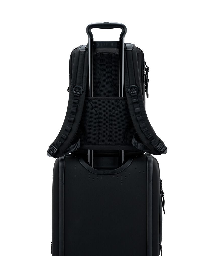 ALPHA BRAVO กระเป๋าเป้ รุ่น Dynamic  hi-res | TUMI