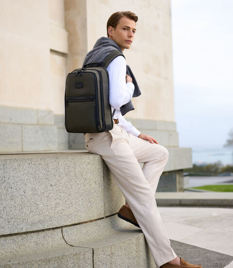 ALPHA Slim Backpack  lifestyle | TUMI