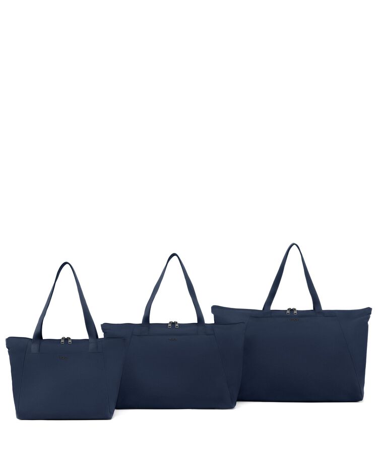 VOYAGEUR กระเป๋าโท้ท รุ่น Just In Case&reg;  hi-res | TUMI