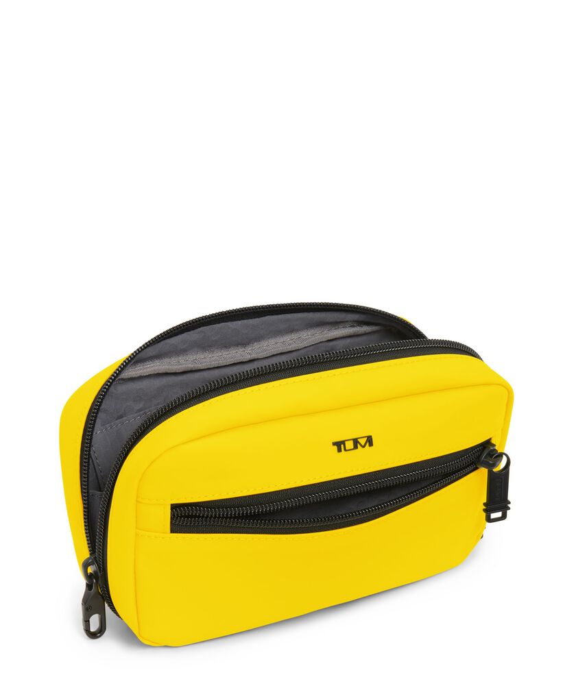 TRAVEL ACCESSORY กระเป๋าใบเล็กและซองจัดระเบียบสำหรับเดินทาง Zip-Around Case  hi-res | TUMI