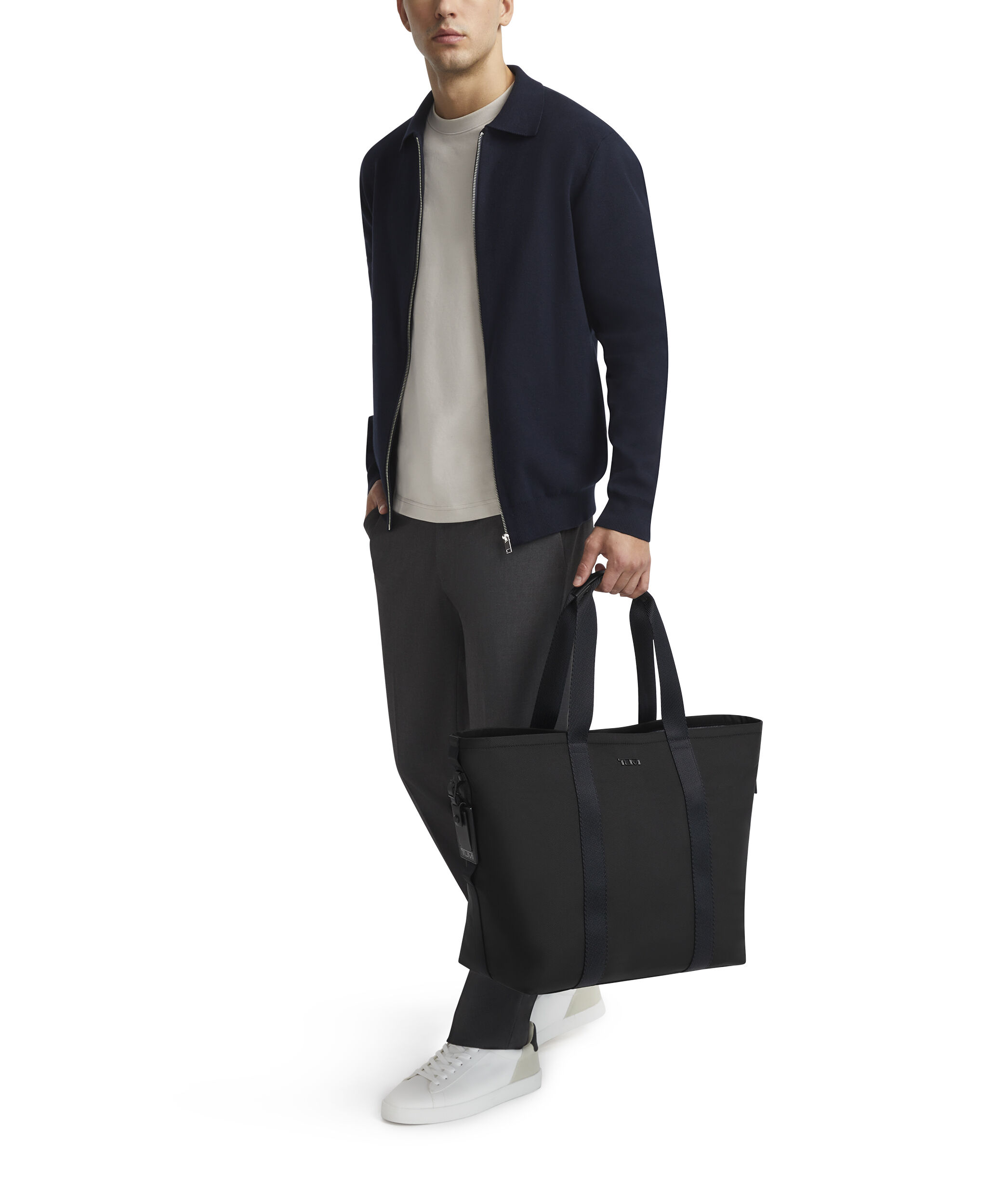 Tumi tote bag deals