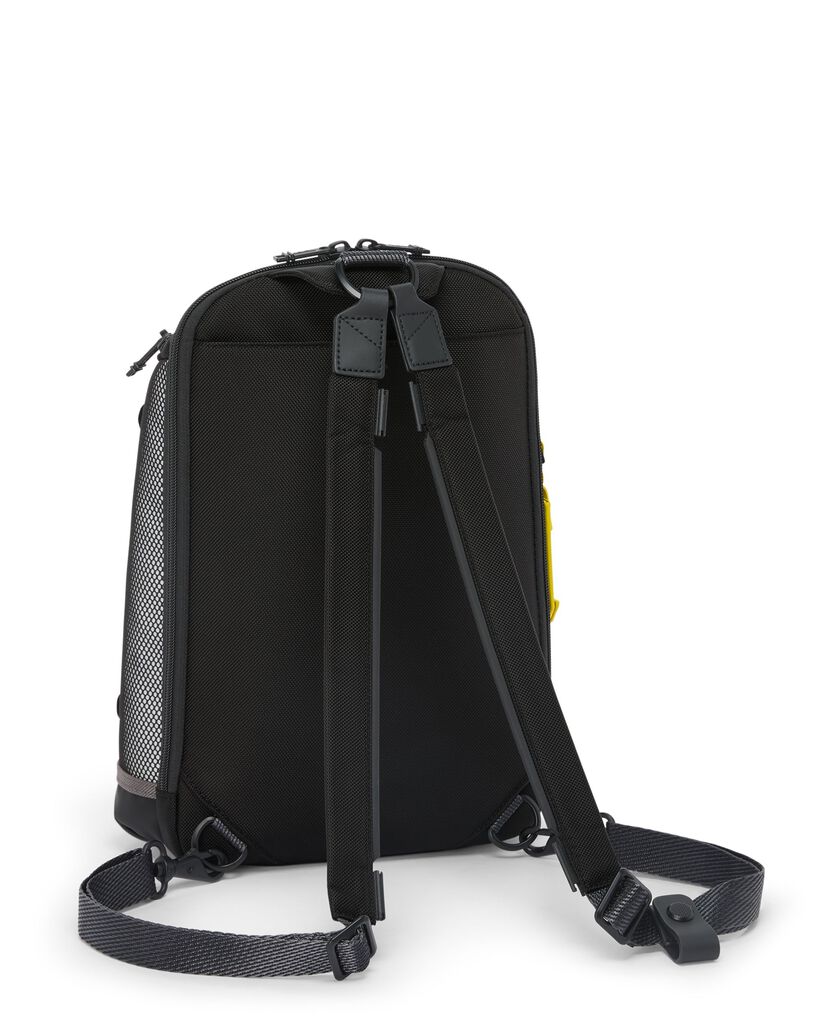 ALPHA BRAVO กระเป๋าสะพายข้าง Knight Sling  hi-res | TUMI