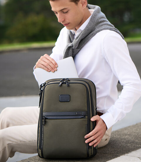 ALPHA Slim Backpack  lifestyle | TUMI