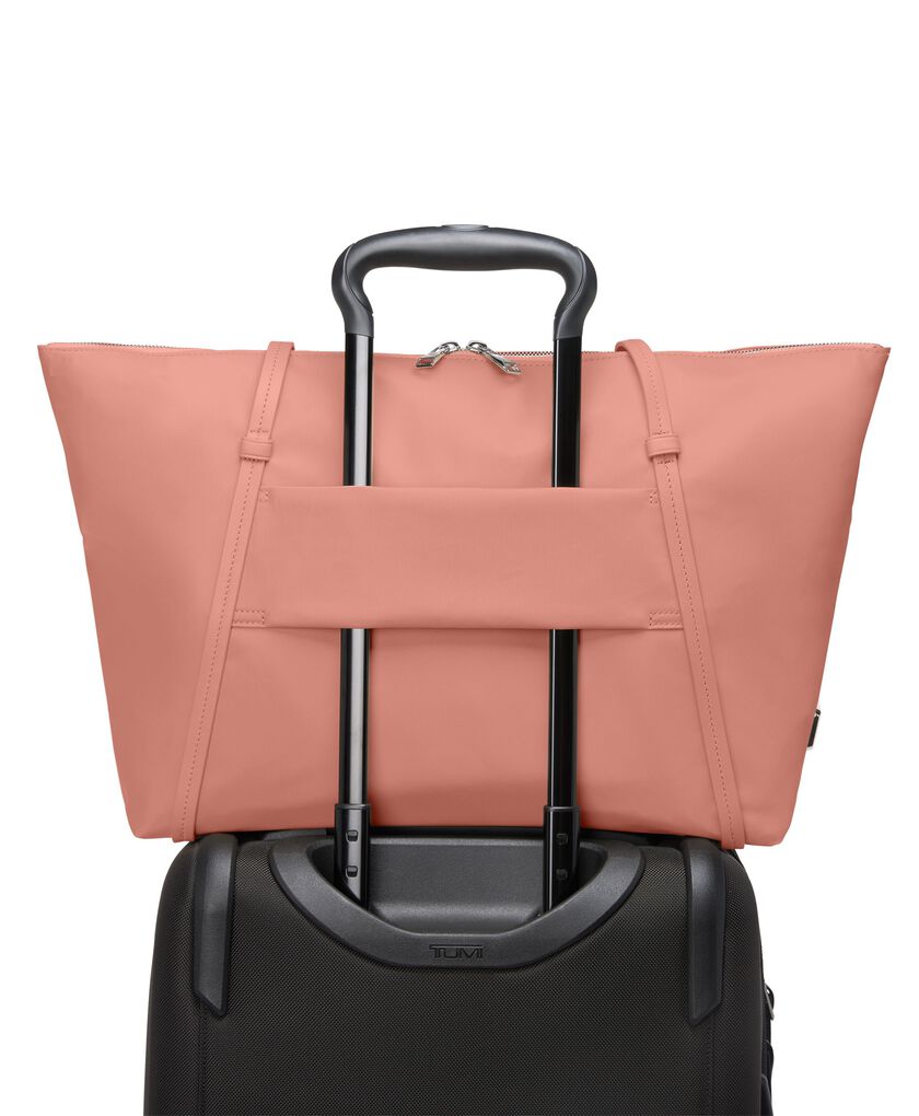 VOYAGEUR กระเป๋าโท้ท Q Tote  hi-res | TUMI