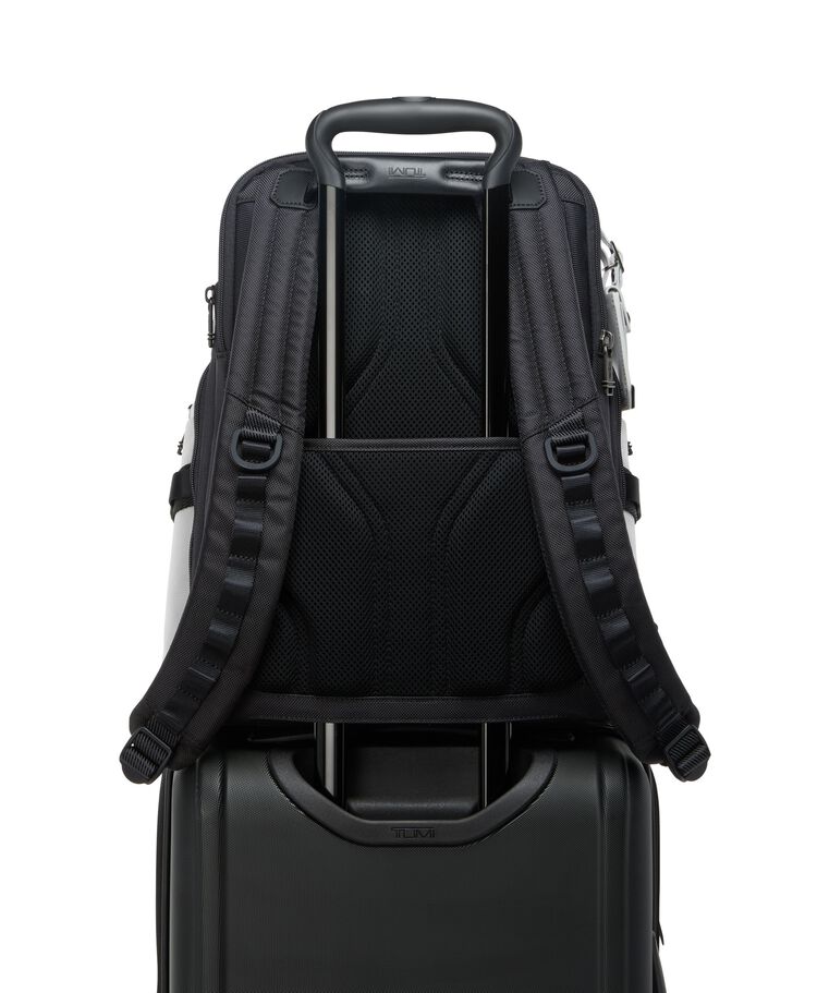 กระเป๋าเป้ Navigation Backpack  hi-res | TUMI
