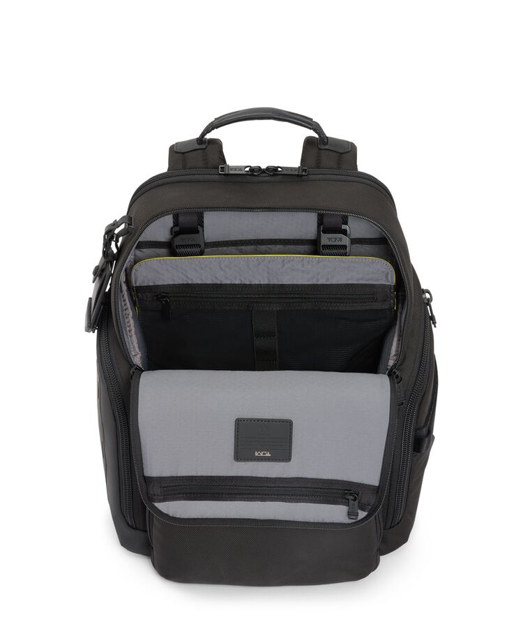 TUMI+ กระเป๋าใบเล็กและซองจัดระเบียบสำหรับเดินทาง Mobile Organizer  hi-res | TUMI