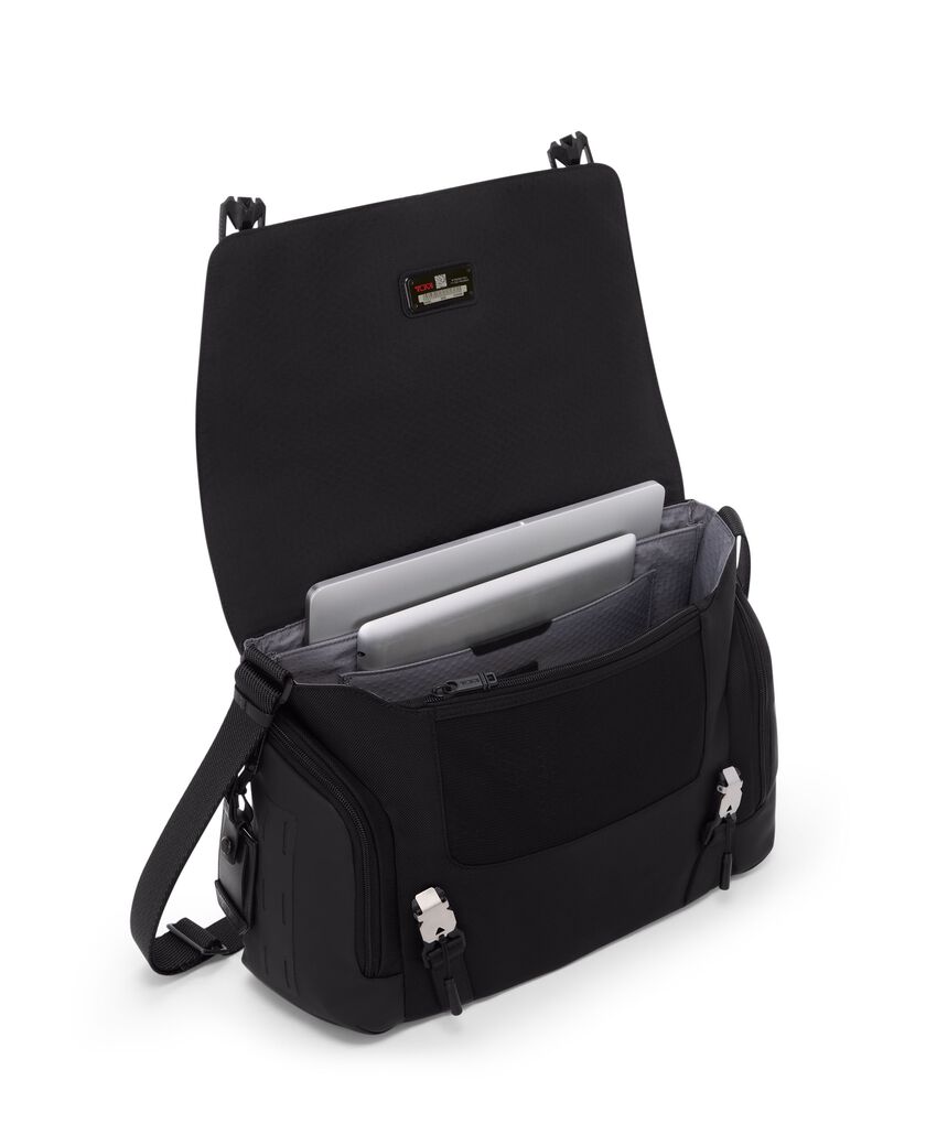 ALPHA BRAVO Roadstead Messenger  hi-res | TUMI