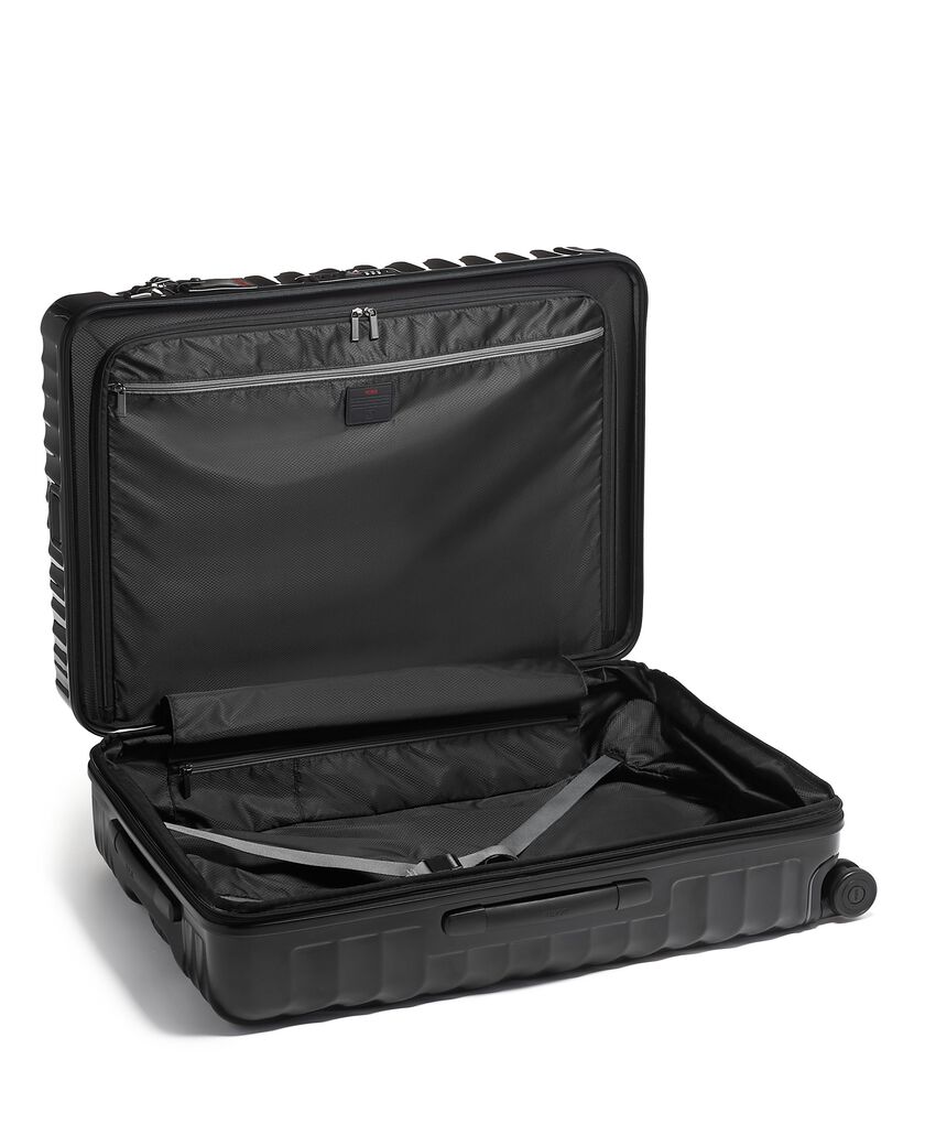 19 DEGREE กระเป๋าเดินทาง Extended Trip Expandable 4 Wheeled Packing Case  hi-res | TUMI