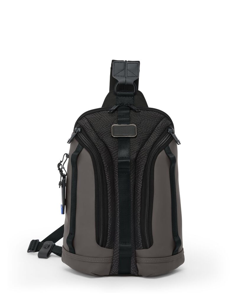 ALPHA BRAVO กระเป๋าสะพายข้าง Knight Sling  hi-res | TUMI