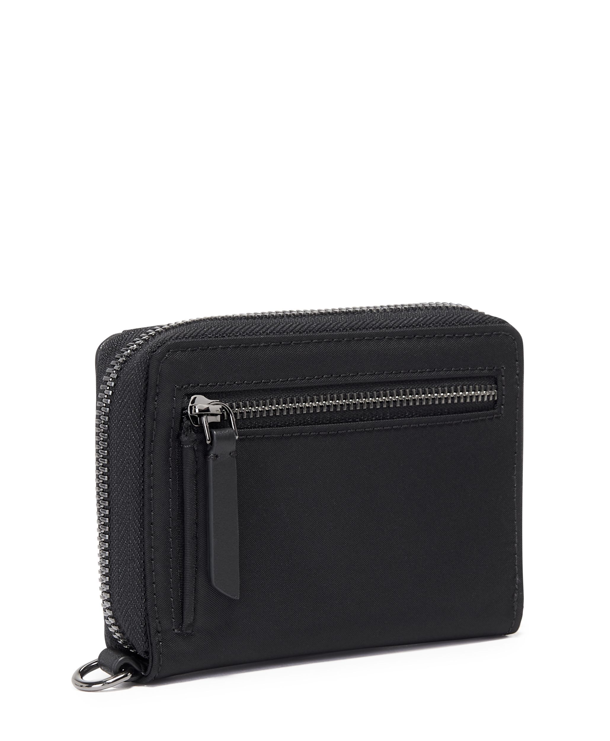 Tumi VOYAGEUR TRI FOLD ZIP AROUND TUMI Thailand