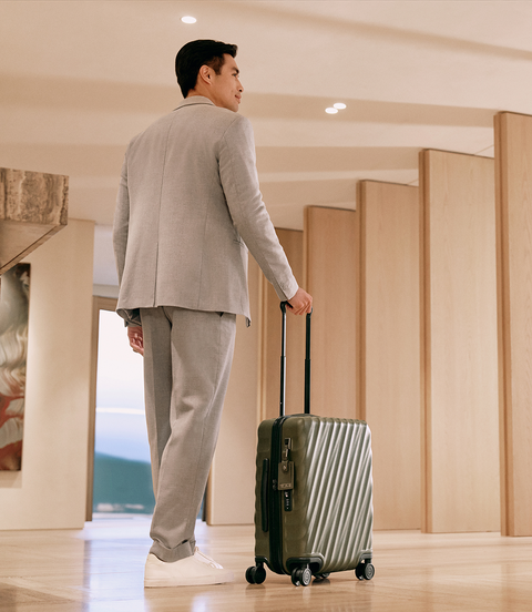 19 DEGREE International Expandable 4 Wheel Carry On  lifestyle | TUMI