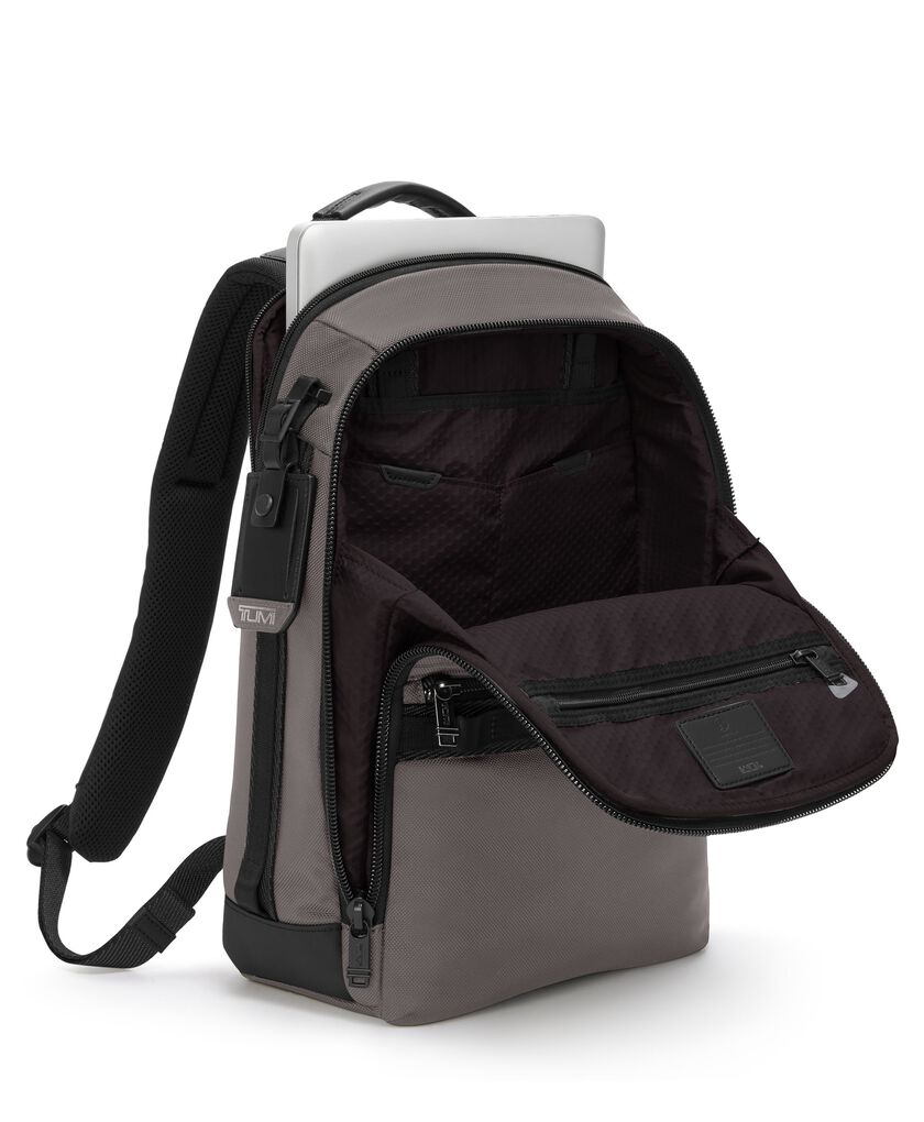 ALPHA BRAVO กระเป๋าเป้สะพายหลัง Dynamic Backpack  hi-res | TUMI