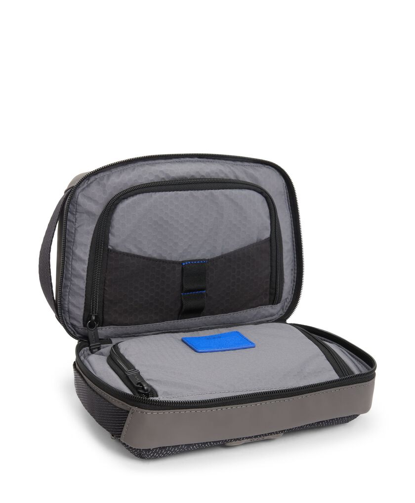 ALPHA BRAVO กระเป๋าใส่อุปกรณ์อาบน้ำ Response Travel Kit  hi-res | TUMI