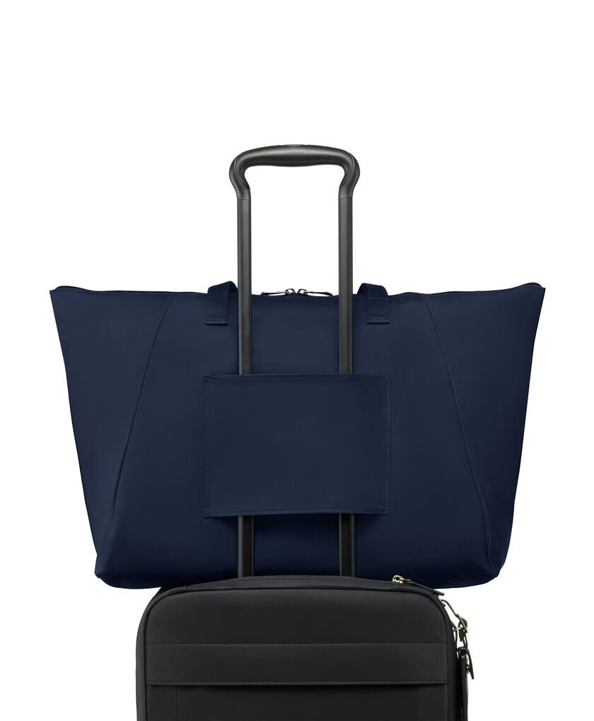 VOYAGEUR กระเป๋าโท้ท รุ่น Just In Case&reg;  hi-res | TUMI