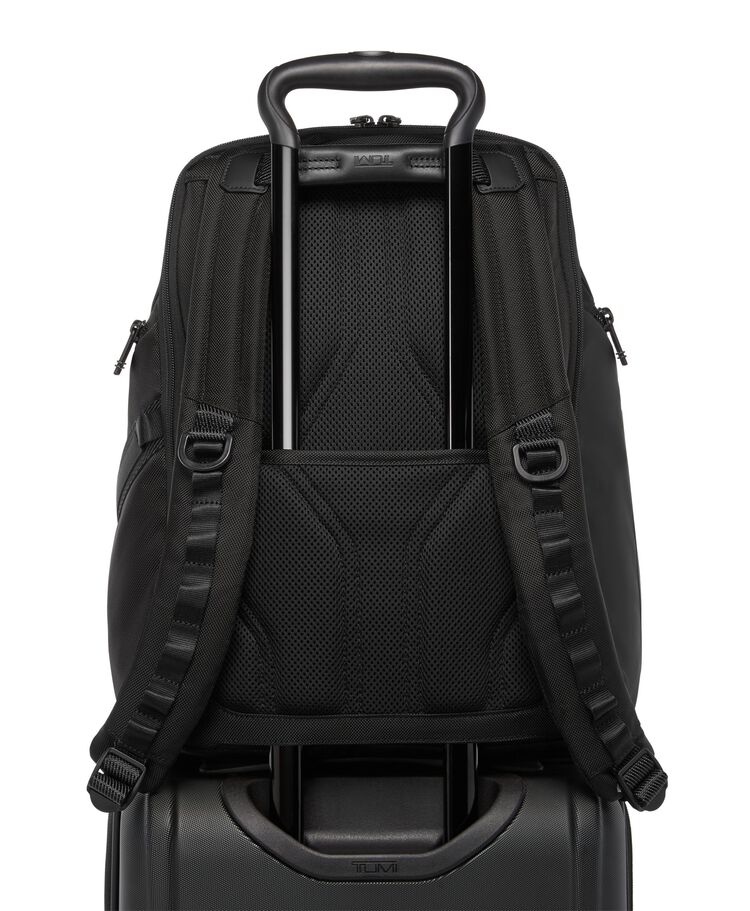 กระเป๋าเป้ Search Backpack  hi-res | TUMI
