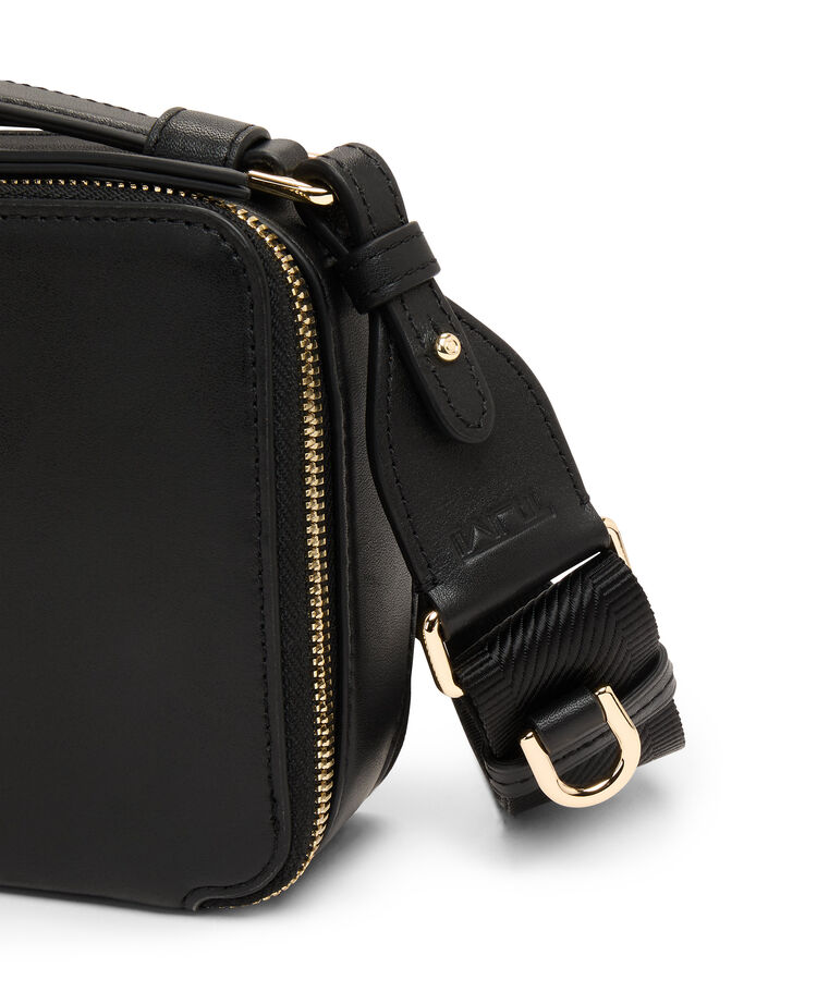 VOYAGEUR กระเป๋าครอสบอดี้ Myla Crossbody  hi-res | TUMI