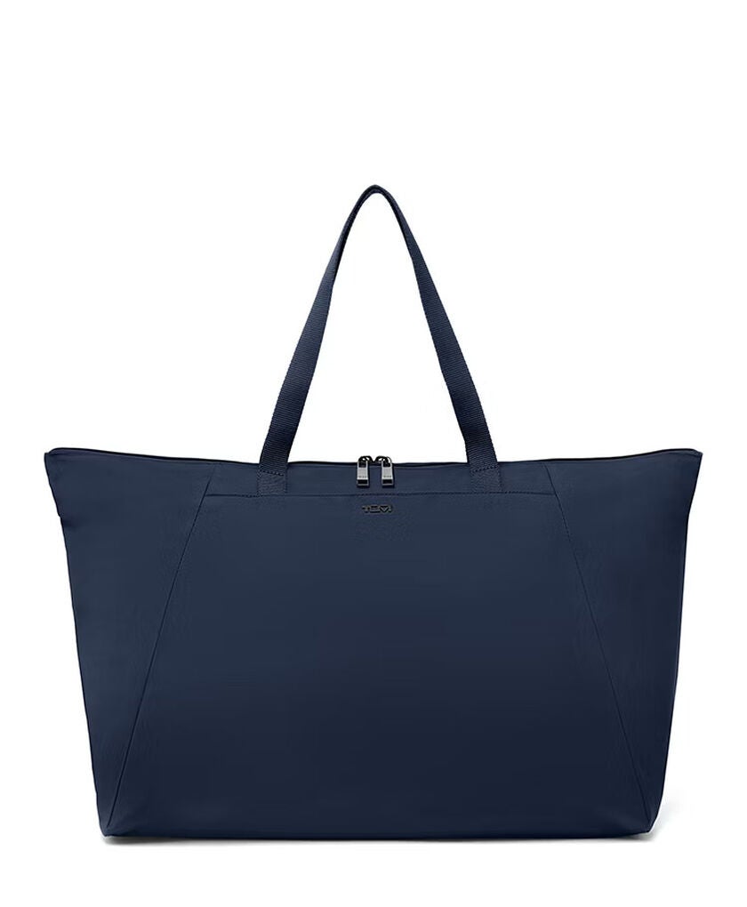 VOYAGEUR กระเป๋าโท้ท รุ่น Just In Case&reg;  hi-res | TUMI