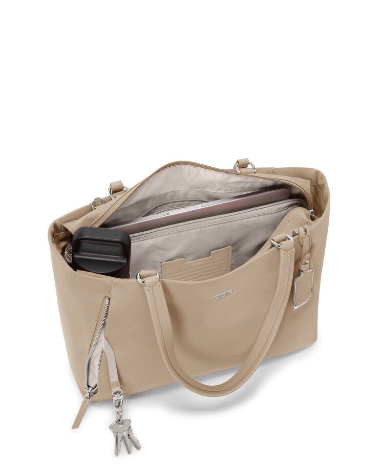 VOYAGEUR กระเป๋าโท้ทขนาดกลาง Valetta medium tote  hi-res | TUMI