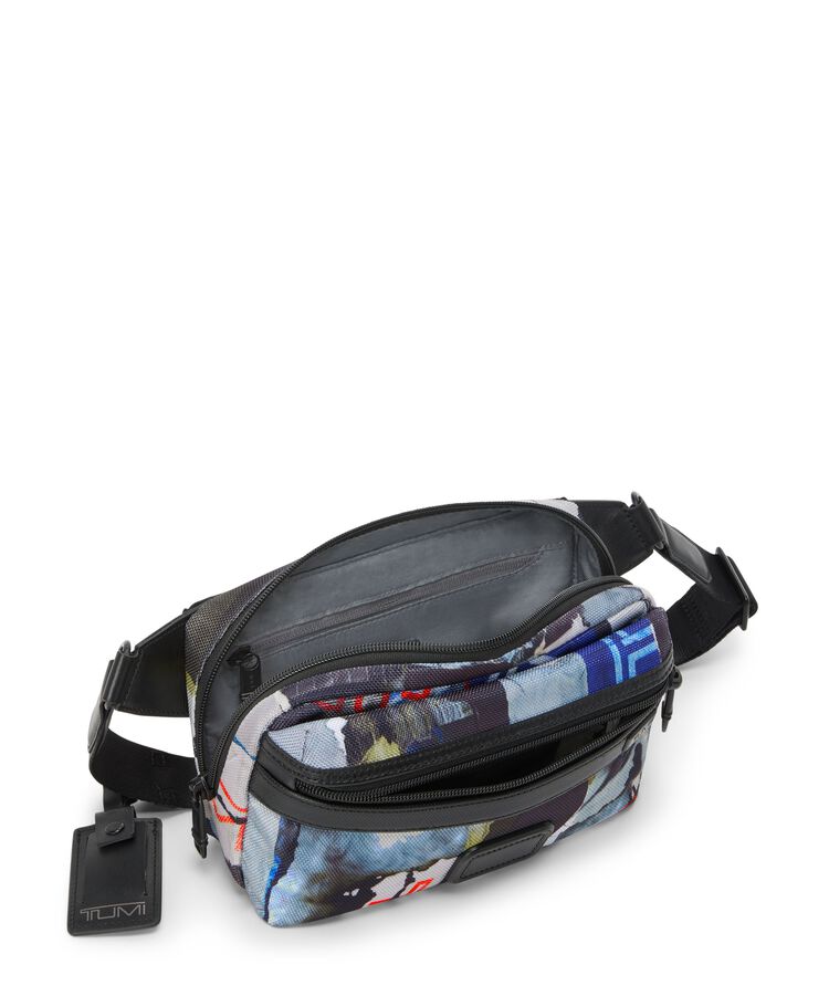 กระเป๋าคาดอก East West Sling  hi-res | TUMI