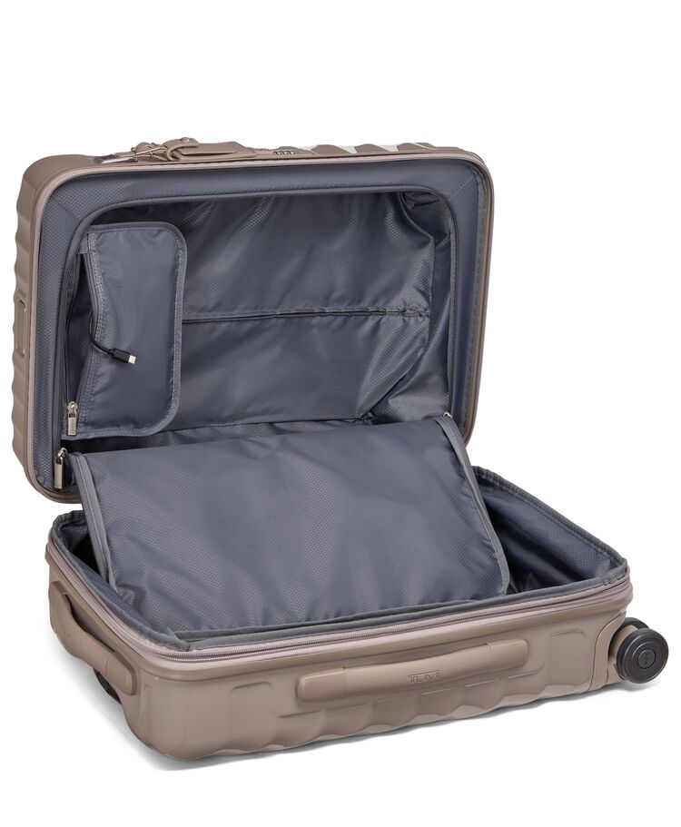 กระเป๋าเดินทางขึ้นเครื่อง International Expandable 4 Wheeled Carry-On  hi-res | TUMI