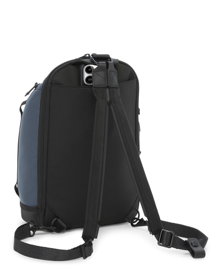 กระเป๋าคาดอก Knight Sling  hi-res | TUMI