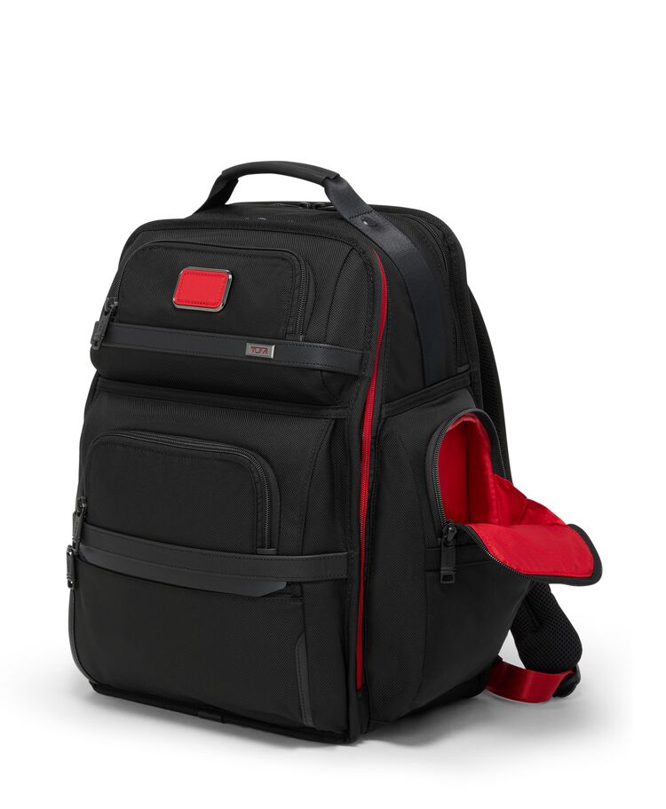 กระเป๋าเป้สะพายหลัง Tumi Brief Pack  hi-res | TUMI