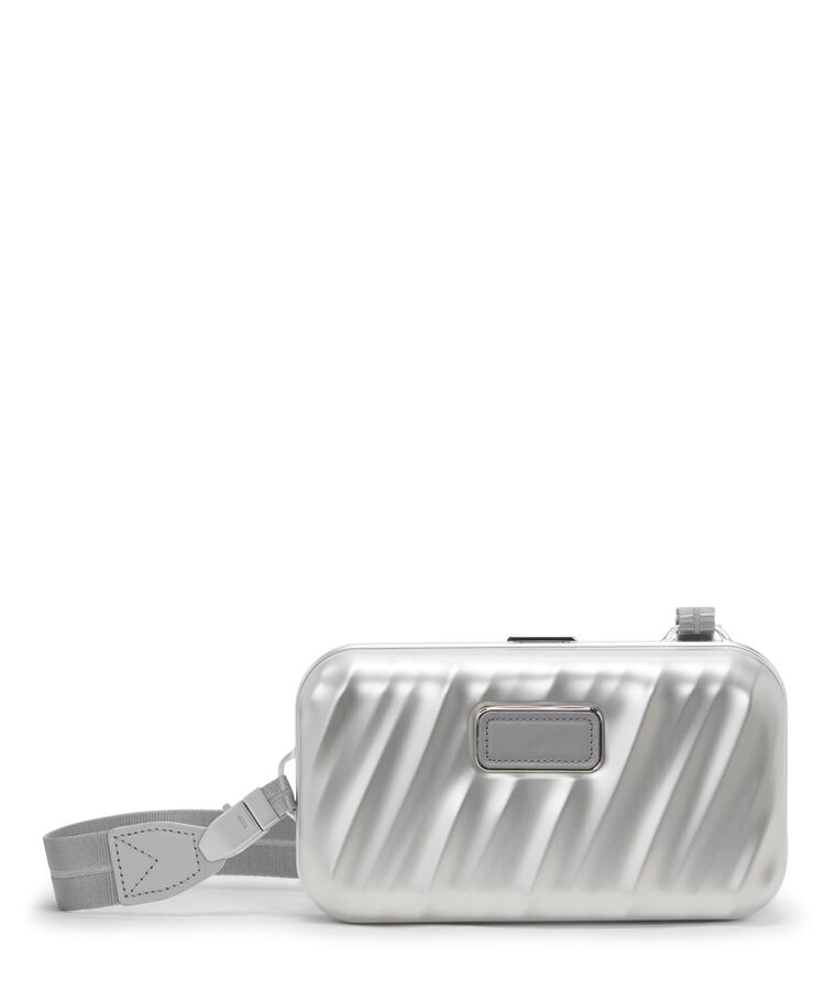 19 DEGREE ALUMINUM COMPACT SLING กระเป๋าคาดอกขนาดกะทัดรัด  hi-res | TUMI