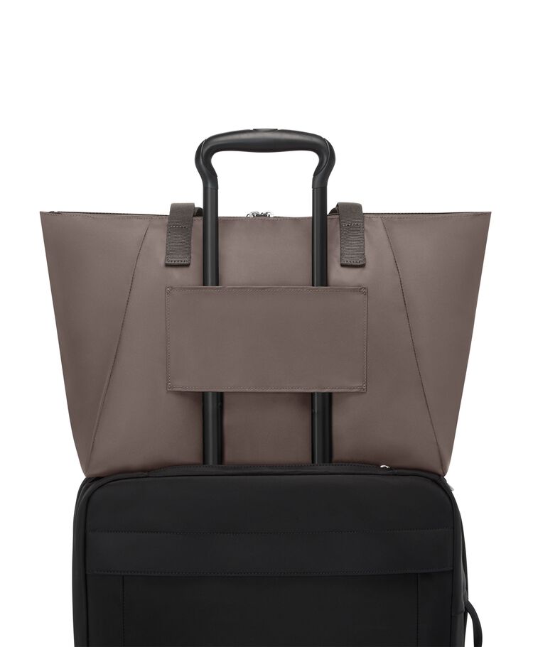 กระเป๋าโท้ท ขนาดกลาง Just In Case Medium Tote  hi-res | TUMI