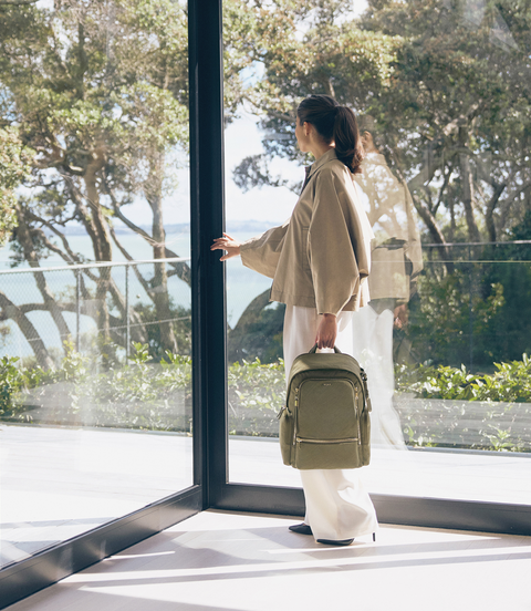 VOYAGEUR กระเป๋าเป้ Celina Backpack  lifestyle | TUMI