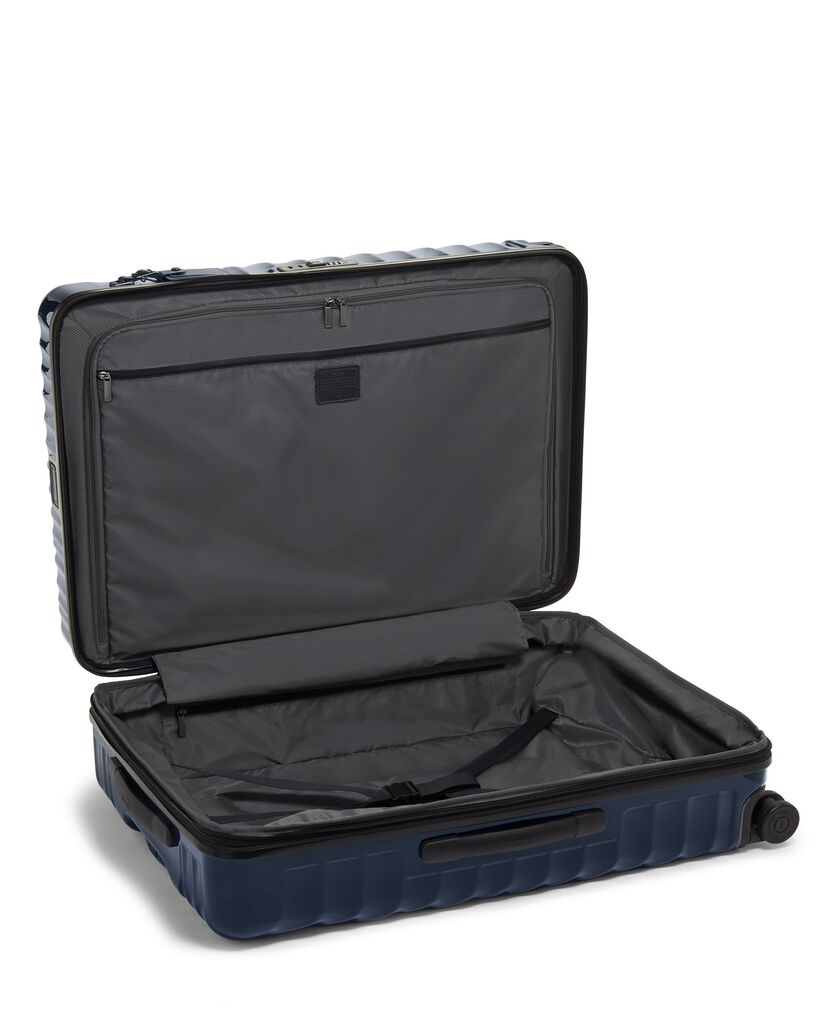 19 DEGREE กระเป๋าเดินทาง Extended Trip Expandable 4 Wheeled Packing Case  hi-res | TUMI