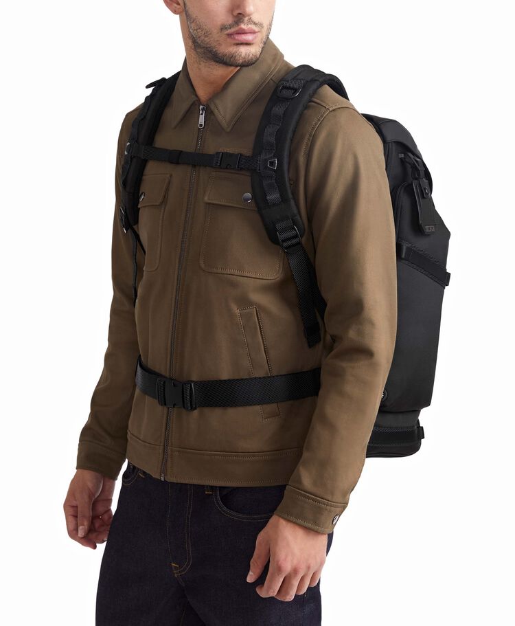 ALPHA BRAVO กระเป๋าเป้ Expedition Flap Backpack  hi-res | TUMI