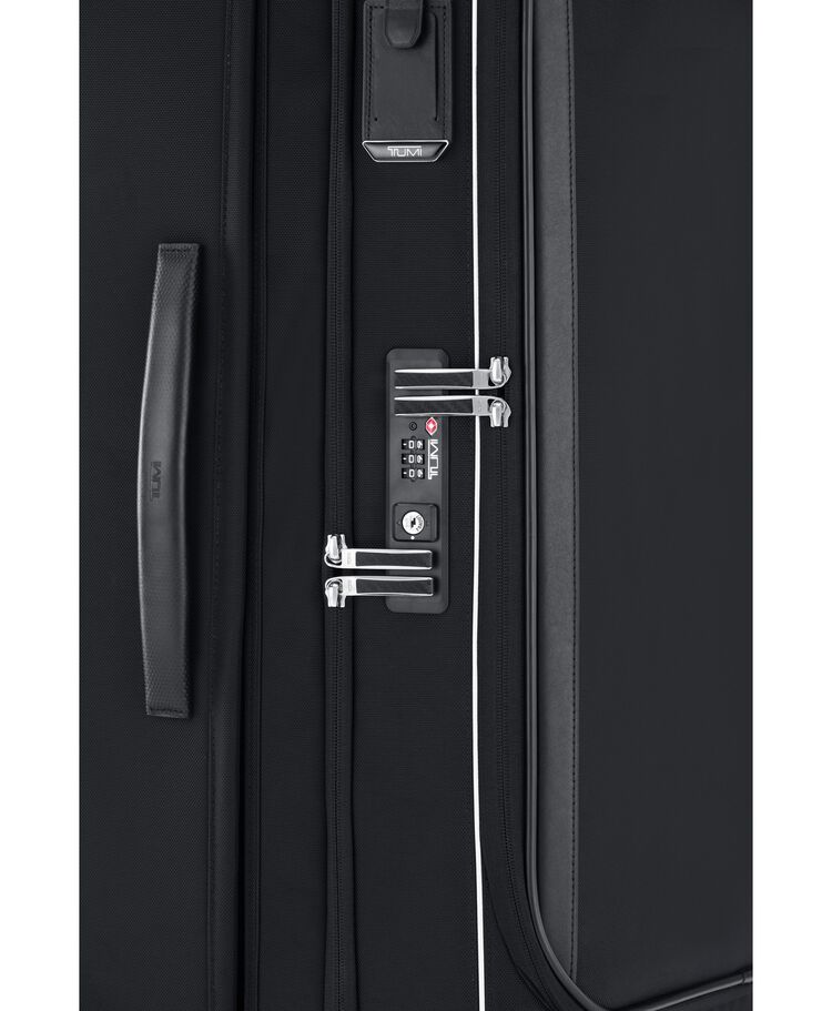 ARRIVE' กระเป๋าเดินทาง Extended Dual Access 4 Wheel Packing Case  hi-res | TUMI