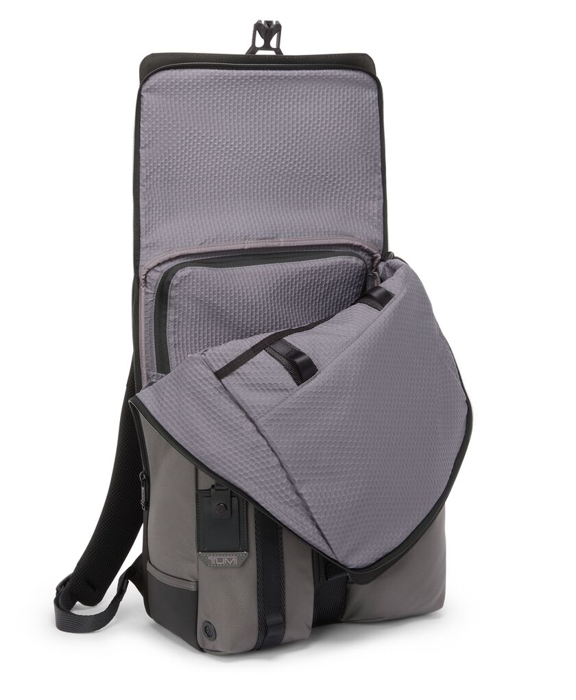ALPHA BRAVO กระเป๋าเป้ Surveillance Backpack  hi-res | TUMI