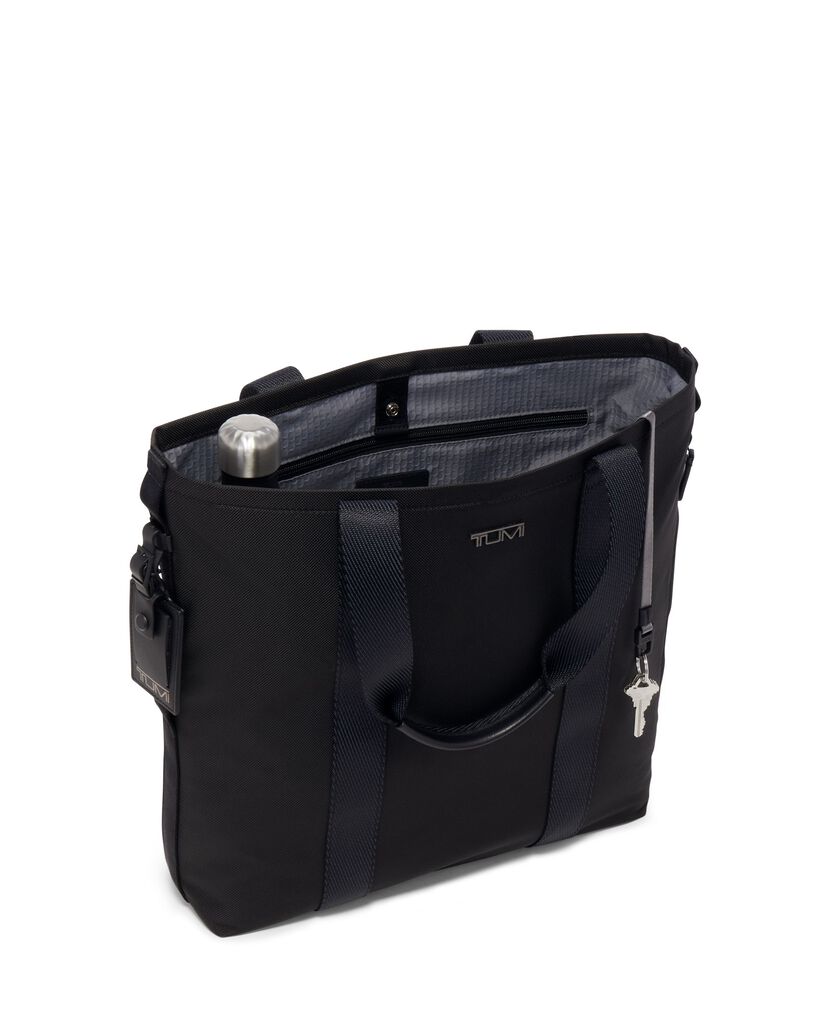 TUMI SPORT กระเป๋าโท้ท Essential North/South Tote  hi-res | TUMI
