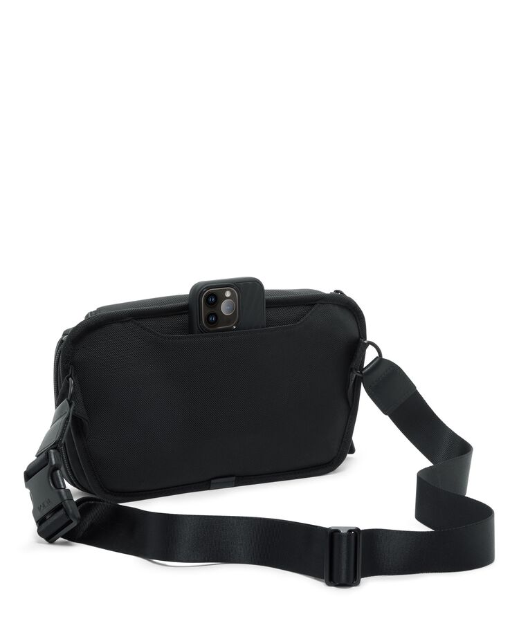 กระเป๋าคาดอกขนาดใหญ่ Large Sling  hi-res | TUMI