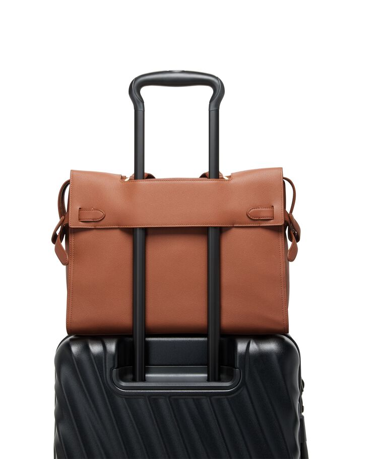 AGENT กระเป๋าโท้ท ขนาดกลาง Agent Medium Tote  hi-res | TUMI
