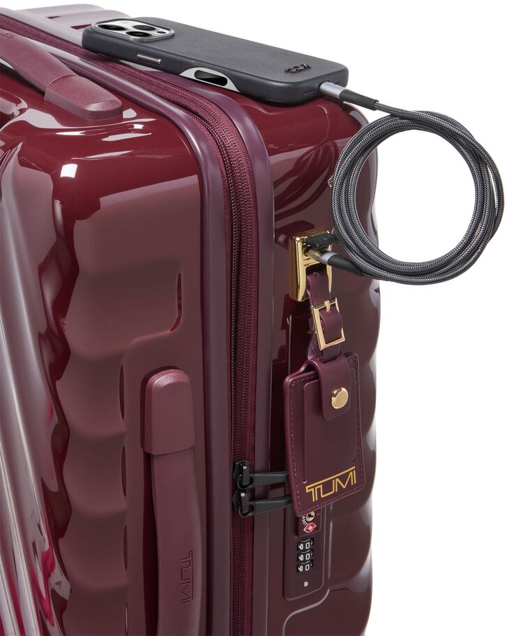 กระเป๋าเดินทางขึ้นเครื่อง International Expandable 4 Wheeled Carry-On  hi-res | TUMI