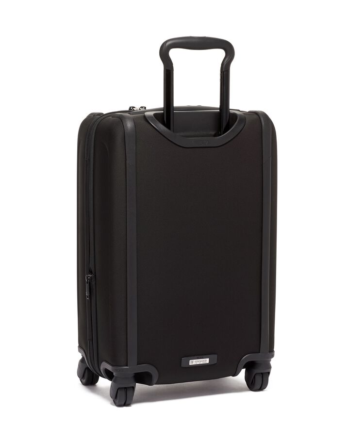 กระเป๋าเดินทางขึ้นเครื่อง International Dual Access 4 Wheeled Carry-On  hi-res | TUMI