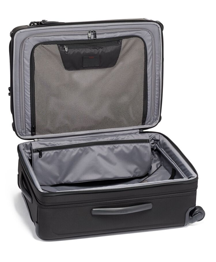 กระเป๋าเดินทางขยายได้ Short Trip Expandable 4 Wheeled Packing Case  hi-res | TUMI
