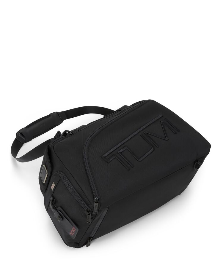 TUMI SPORT กระเป๋าดัฟเฟิลสำหรับกอล์ฟ GOLF DUFFEL  hi-res | TUMI